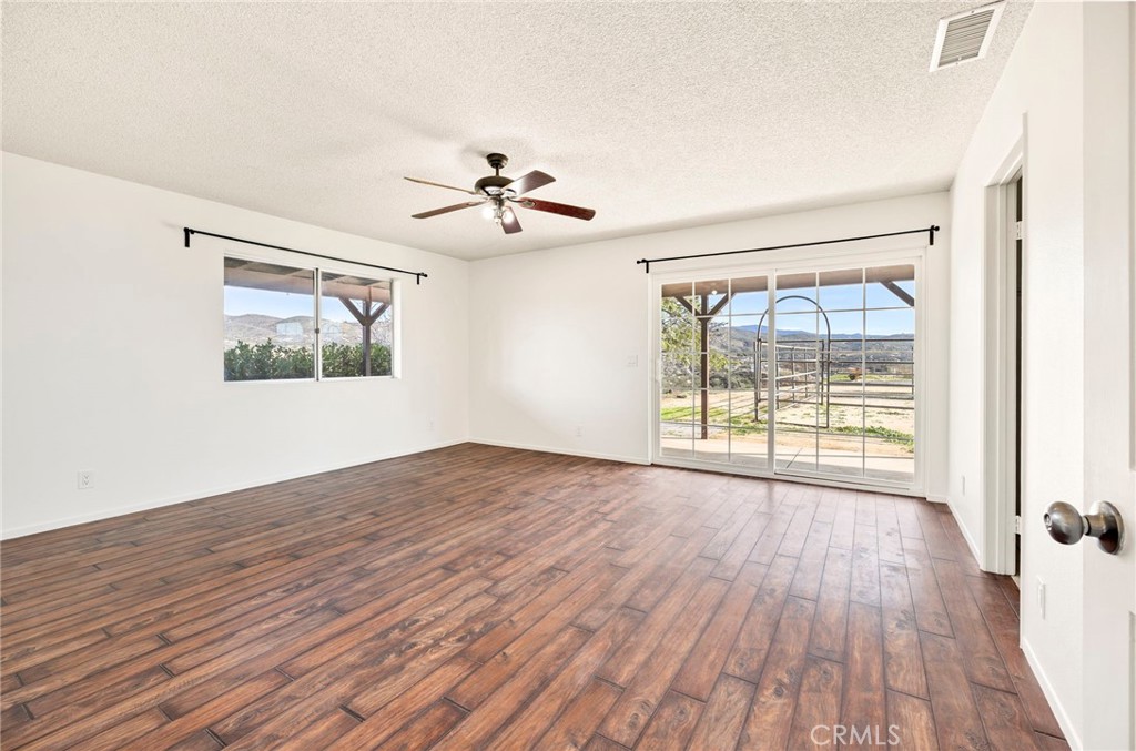 37320 Spring Valley Road Temecula, CA 92592 - Photo 19 of 42