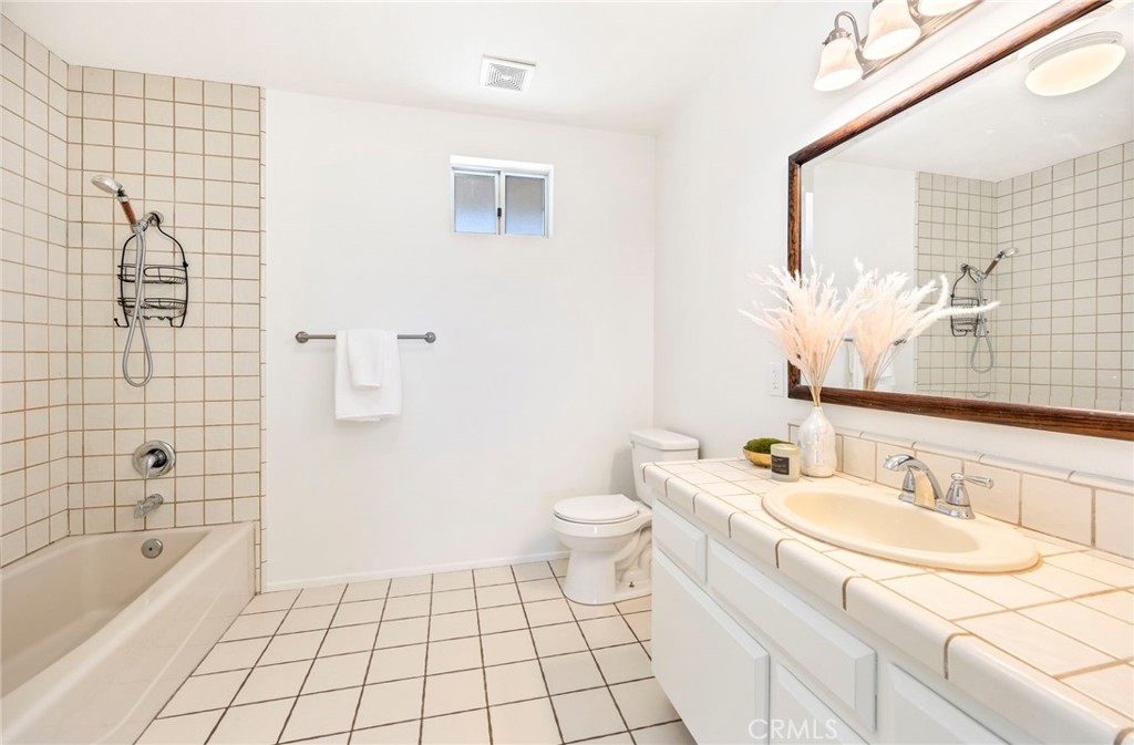 37320 Spring Valley Road Temecula, CA 92592 - Photo 23 of 42