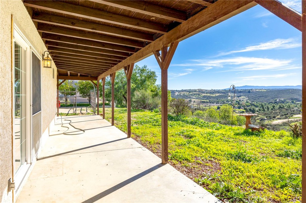 37320 Spring Valley Road Temecula, CA 92592 - Photo 31 of 42