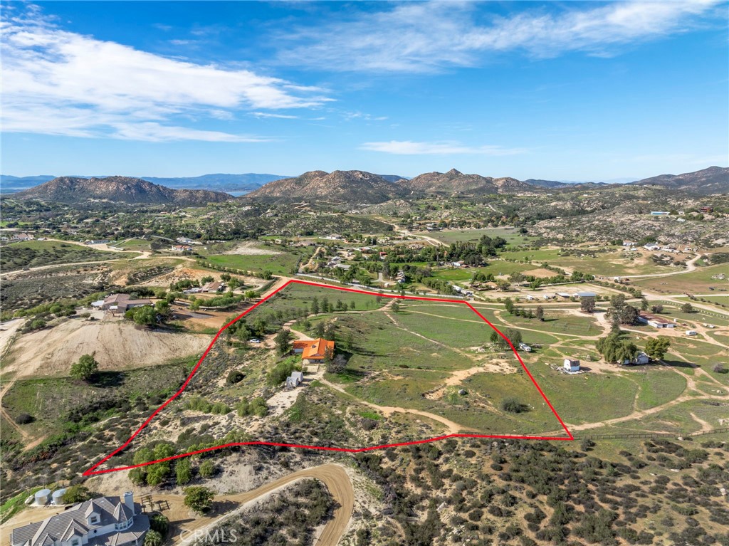 37320 Spring Valley Road Temecula, CA 92592 - Photo 39 of 42