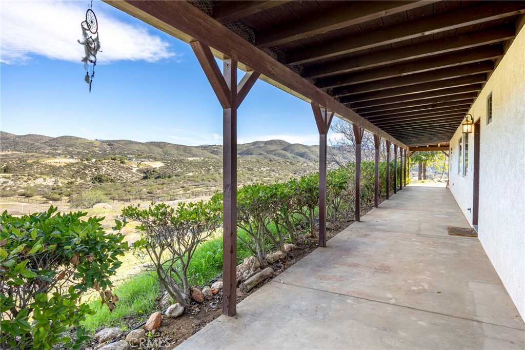 37320 Spring Valley Road Temecula, CA 92592 - Photo 6 of 42