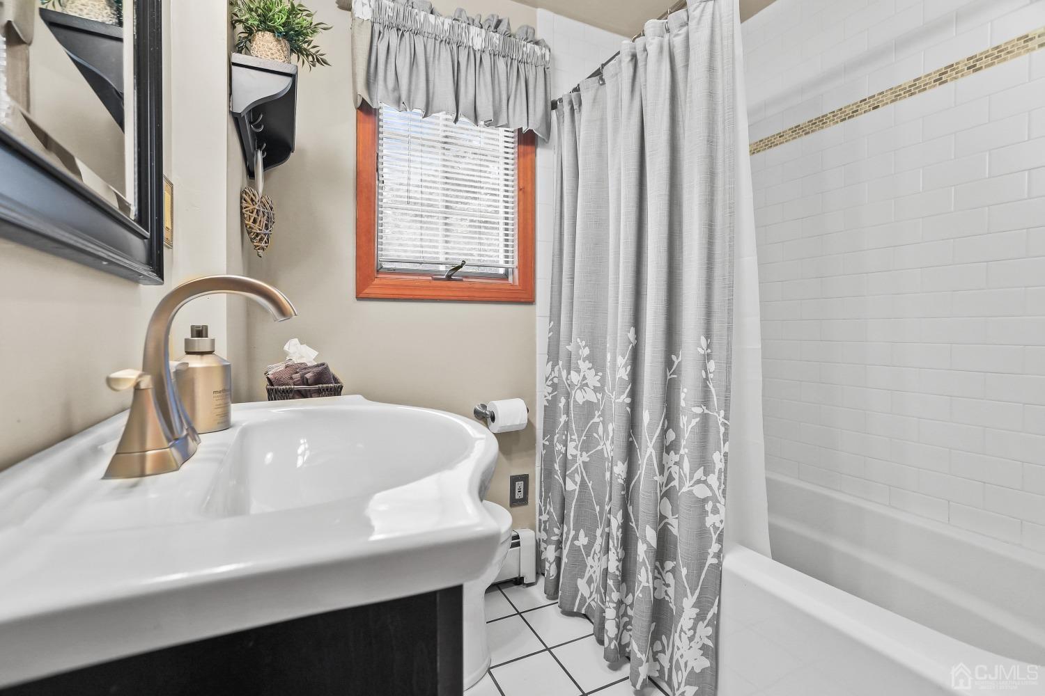 409 Dunhams Corner Road East Brunswick, NJ 08816 - Photo 22 of 65 Gallery Image 22