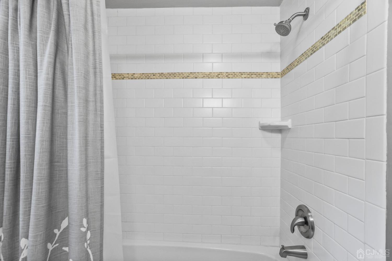 409 Dunhams Corner Road East Brunswick, NJ 08816 - Photo 23 of 65 Gallery Image 23