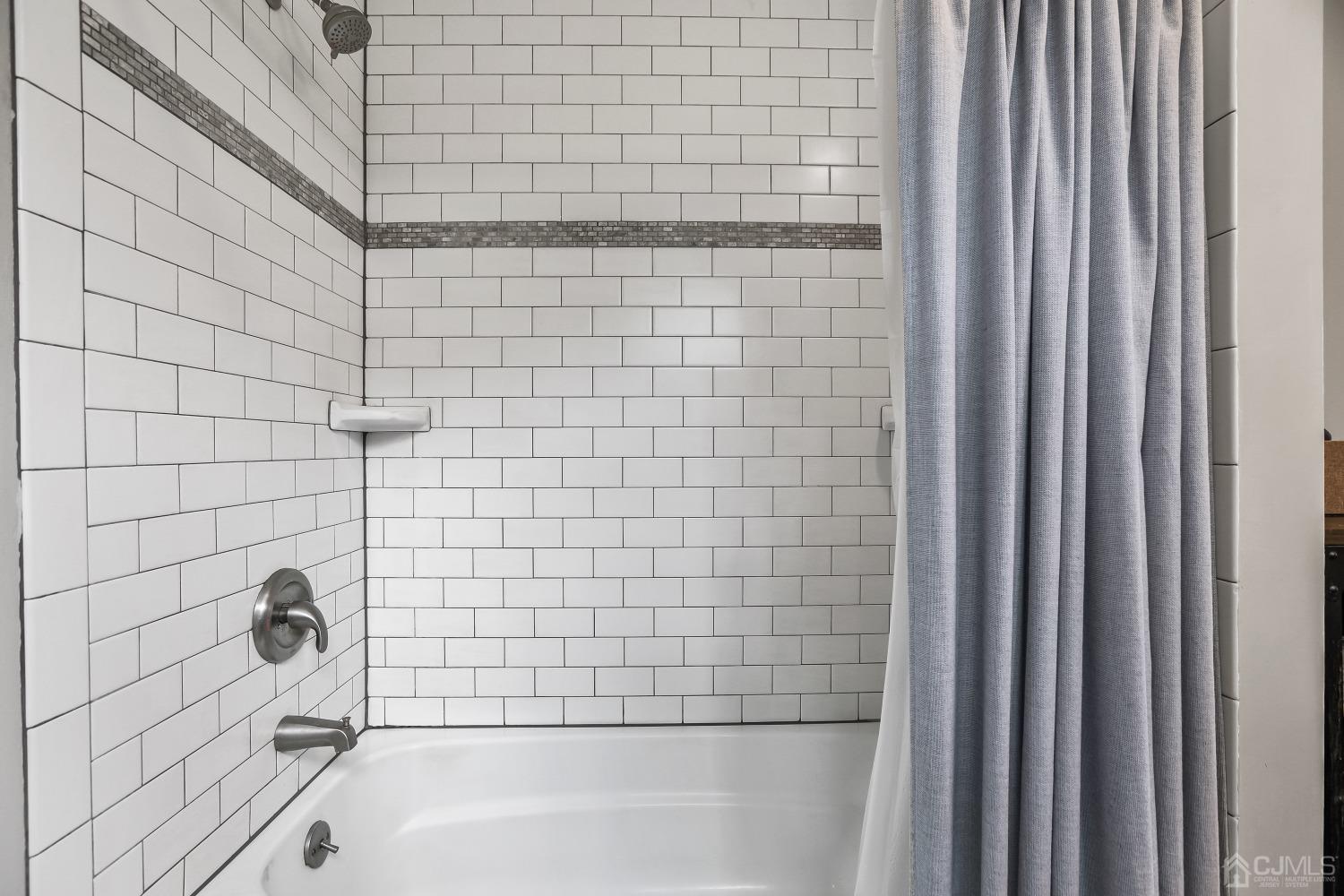 409 Dunhams Corner Road East Brunswick, NJ 08816 - Photo 28 of 65 Gallery Image 28