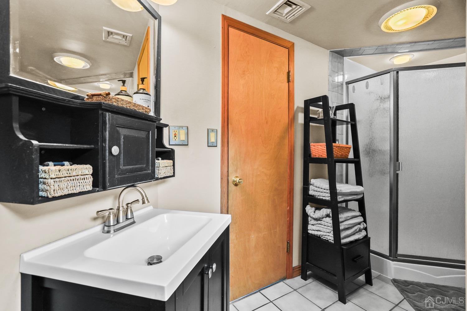 409 Dunhams Corner Road East Brunswick, NJ 08816 - Photo 36 of 65 Gallery Image 36