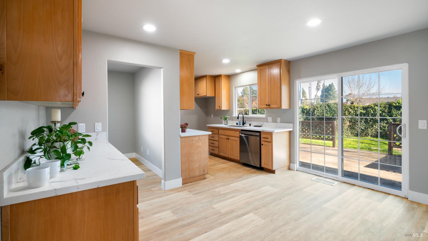 839 Bernadette Avenue Rohnert Park, CA 94928 - Photo 22 of 38