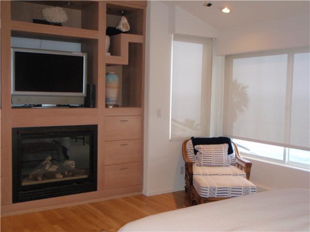 1722 Tattenham Road Encinitas, CA 92024 - Photo 8 of 12 Custom built-in fireplace,cabinets, hardwood flooring and oceanviews. Master bedroom extended for addes square footage.
