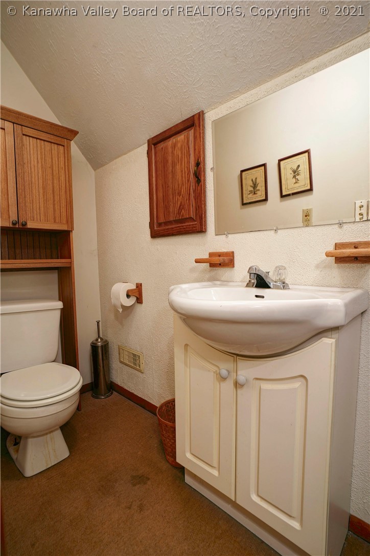 226 Easter Road Nitro, WV 25143 - Photo 21 of 24 Gallery Image 21
