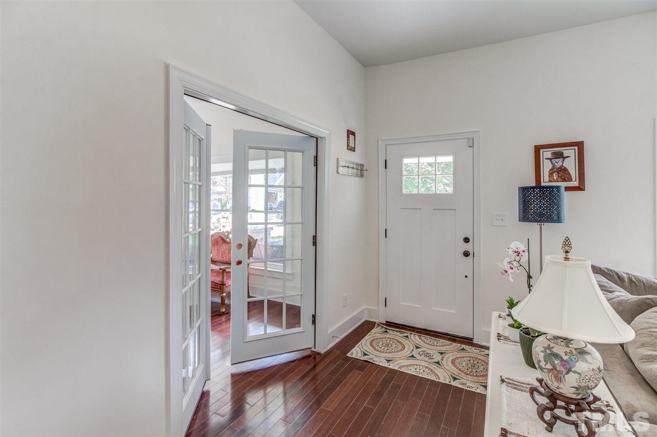 707 South East Street Raleigh, NC 27601 - Photo 4 of 27