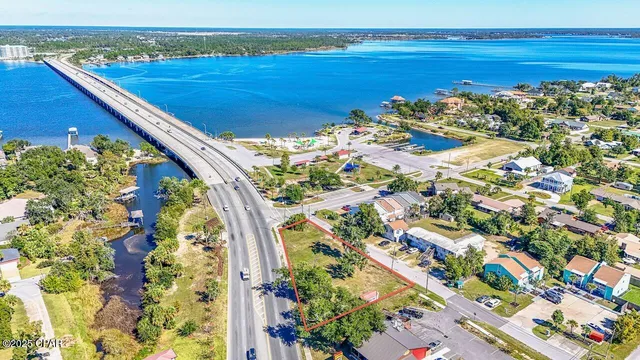 $350,000 | 305 Ohio Avenue, Lynn Haven, FL 32444