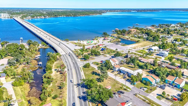 $350,000 | 305 Ohio Avenue, Lynn Haven, FL 32444