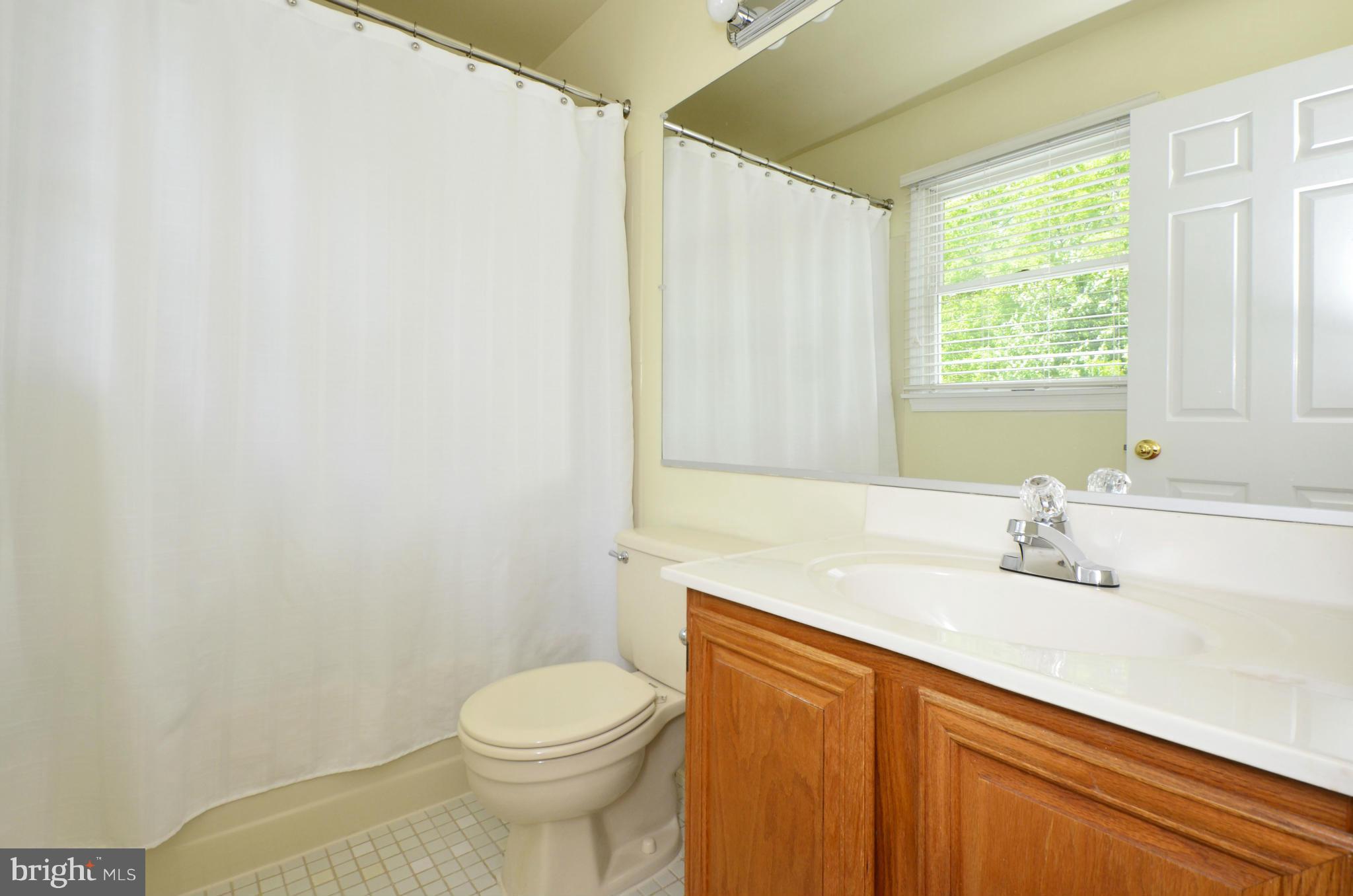 4326 Cottington Road Baltimore, MD 21236 - Photo 18 of 30 Bath (Master)