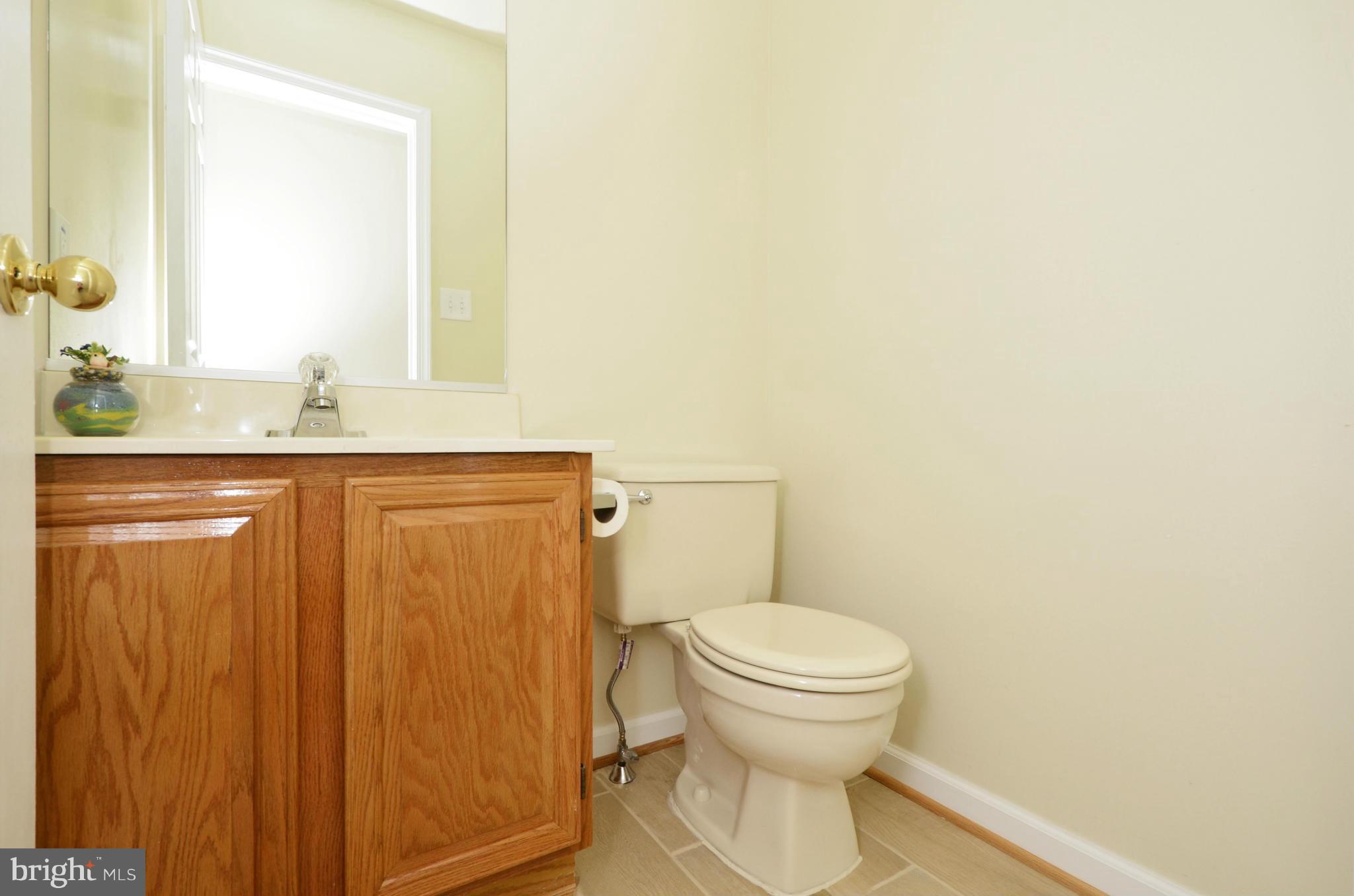 4326 Cottington Road Baltimore, MD 21236 - Photo 9 of 30 Bath