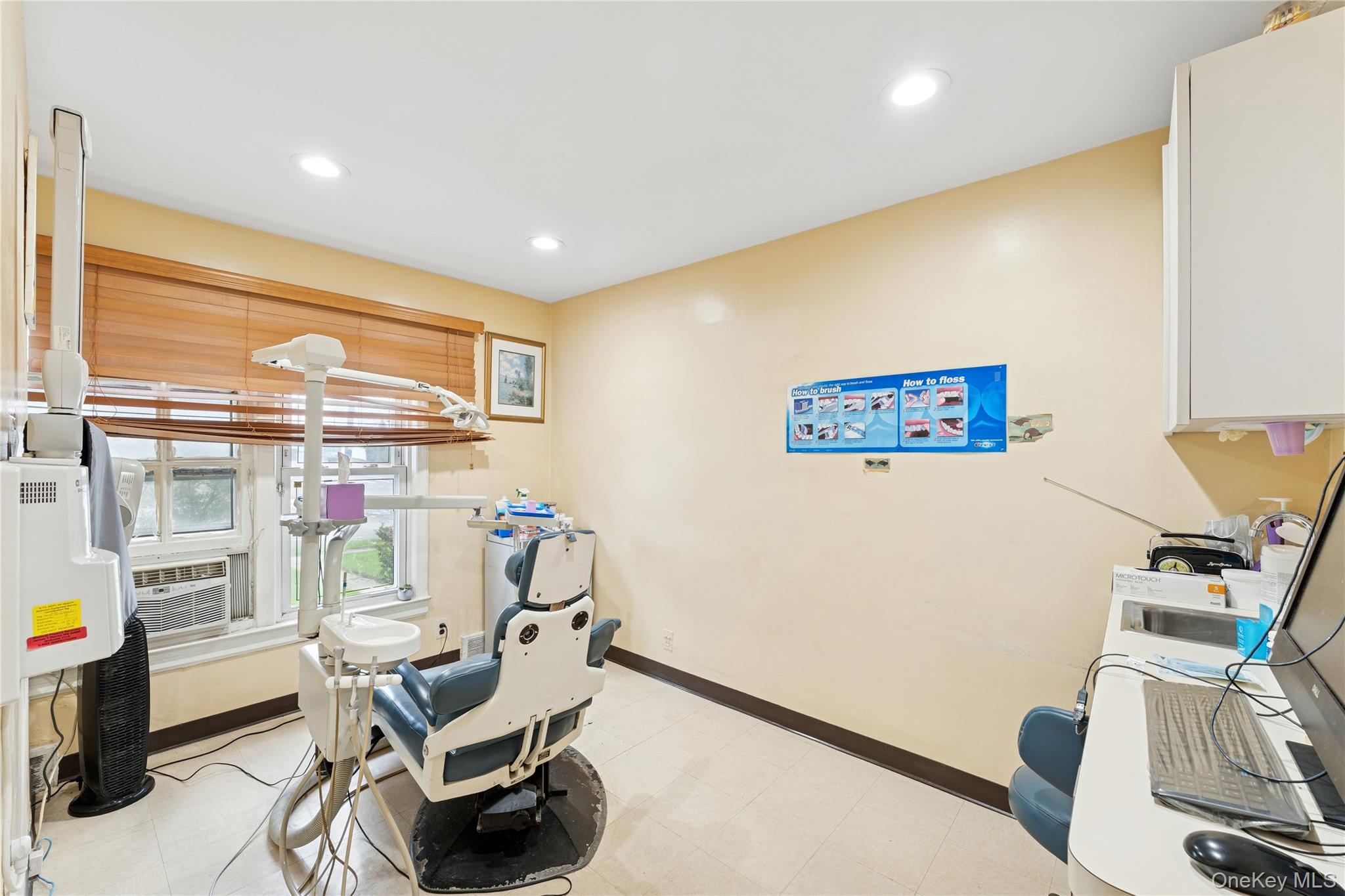 5 Seaton Gate Valley Stream, NY 11580 - Photo 12 of 36 a view of a room with gym equipment