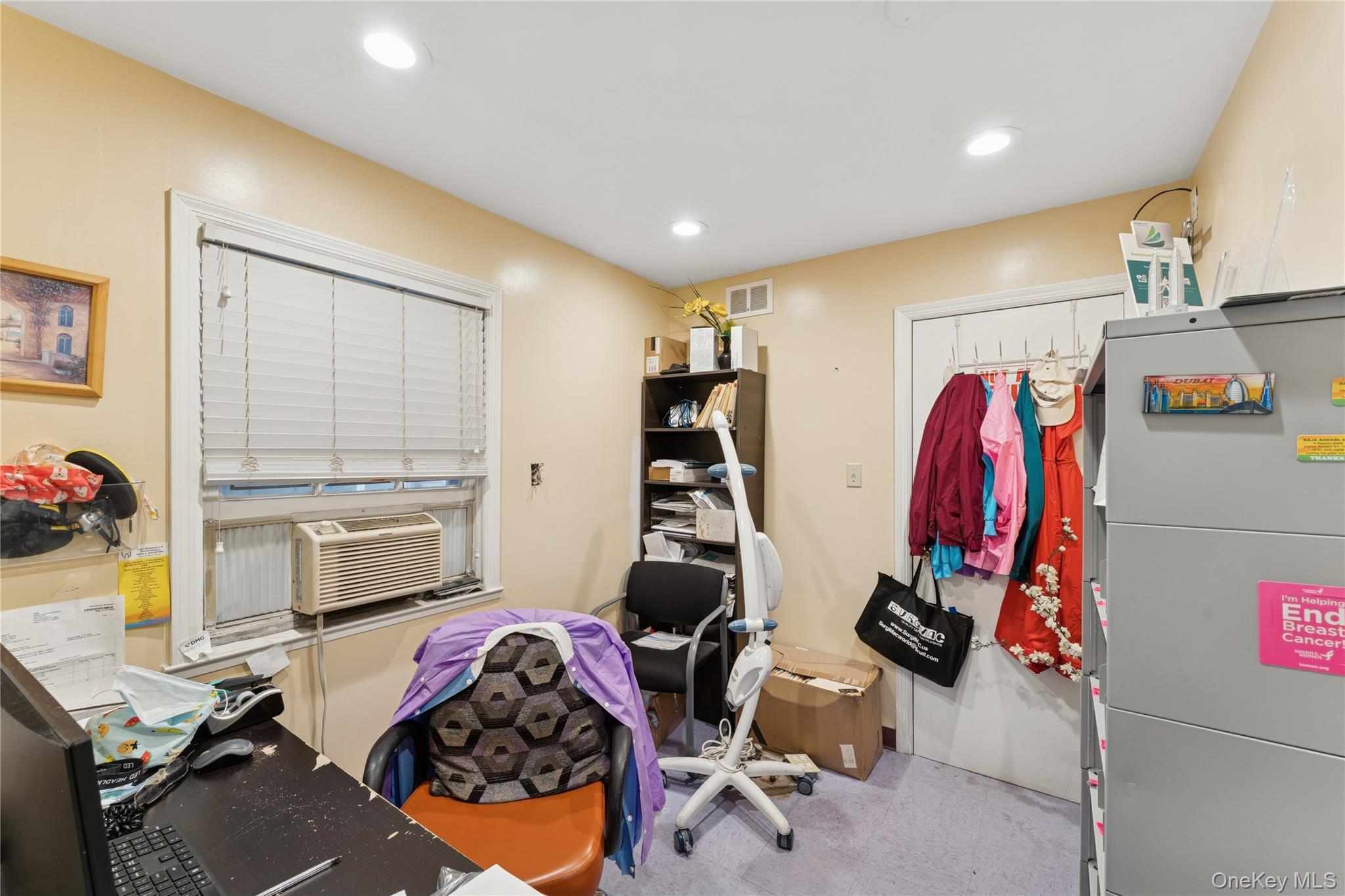 5 Seaton Gate Valley Stream, NY 11580 - Photo 17 of 36 a bedroom with bed and a window