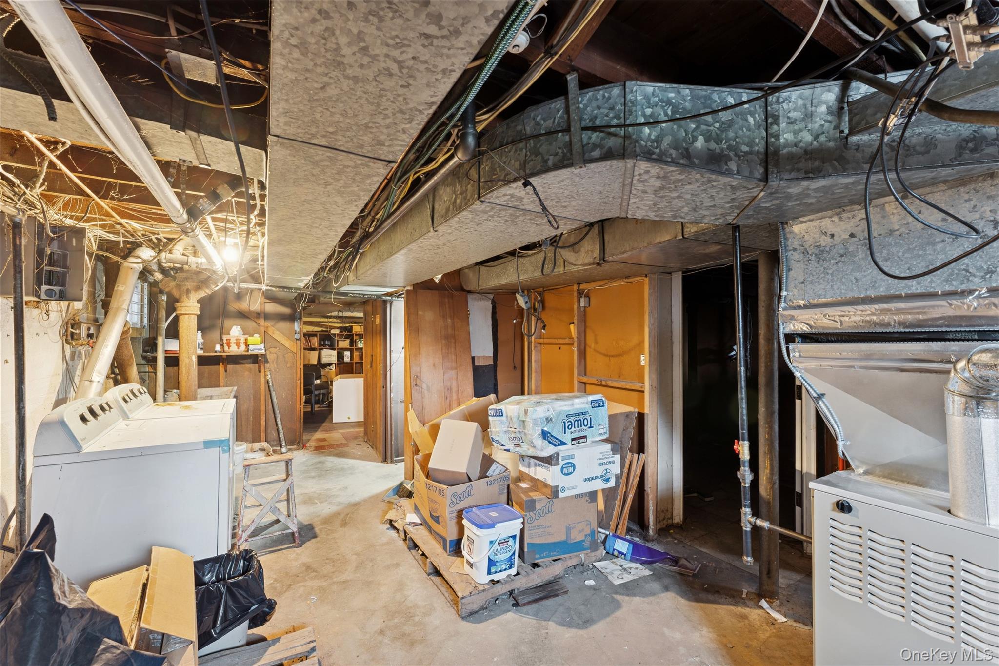 5 Seaton Gate Valley Stream, NY 11580 - Photo 32 of 36