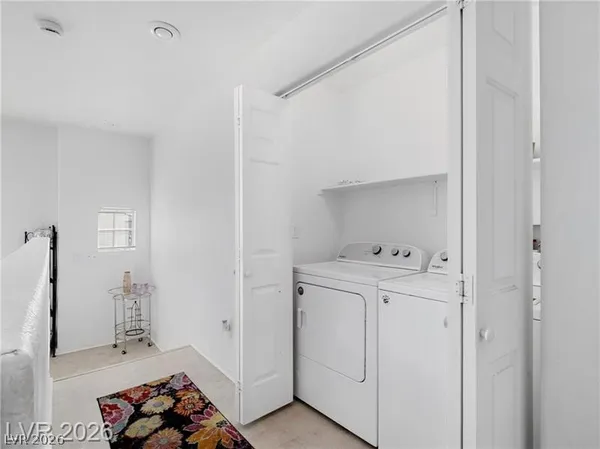 $2,000 | 912 Appaloosa Hills Avenue, North Las Vegas, NV 89081