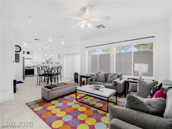 $2,000 | 912 Appaloosa Hills Avenue, North Las Vegas, NV 89081