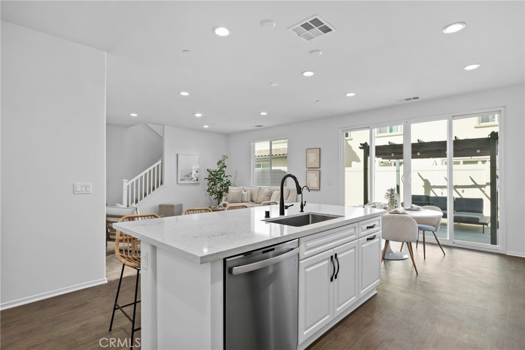 24085 Midvale Court Corona, CA 92883 - Photo 8 of 56