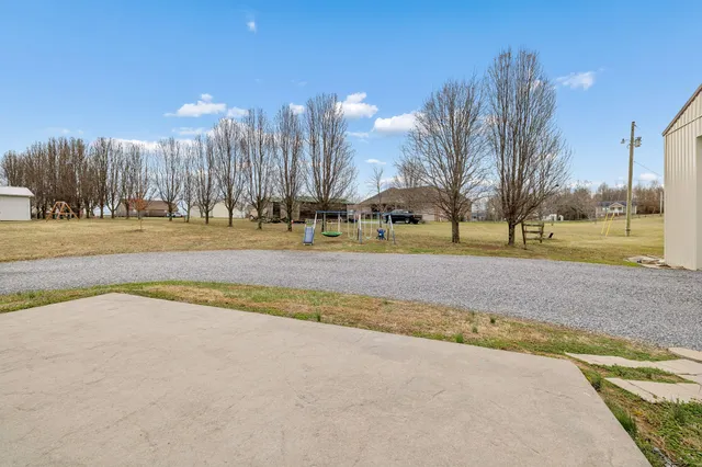 $429,900 | 70 Hayden Drake Drive, Lafayette, TN 37083