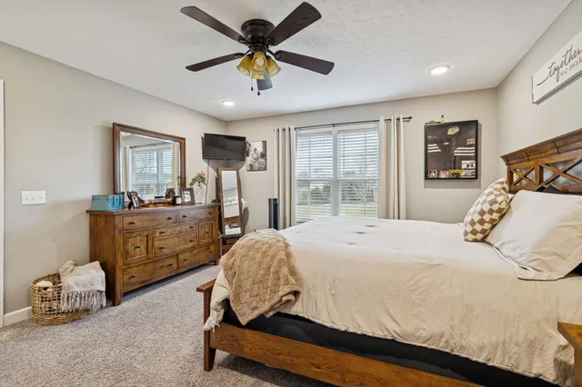 $429,900 | 70 Hayden Drake Drive, Lafayette, TN 37083