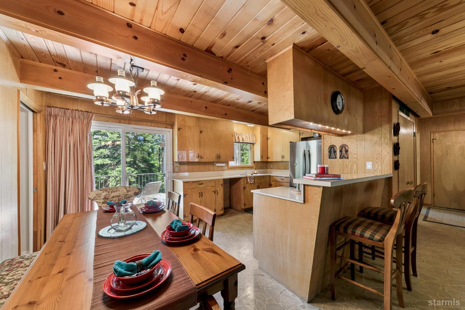 1730 Inca Way South Lake Tahoe, CA 96150 - Photo 12 of 32 a room with furniture and window