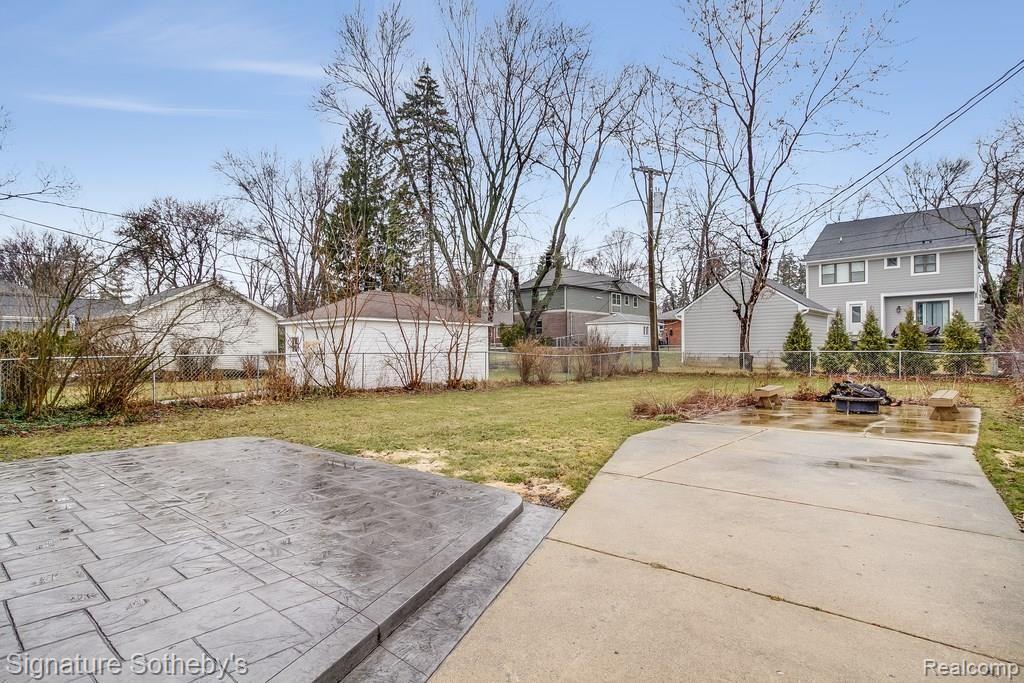 2563 Dorchester Road Birmingham, MI 48009 - Photo 21 of 27