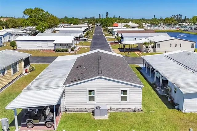 $245,000 | 5707 45th Street East, Unit 180, Bradenton, FL 34203