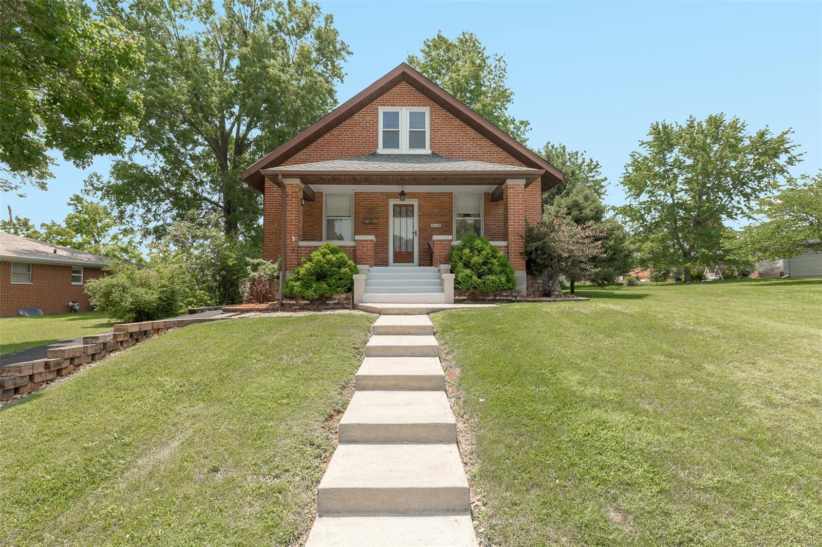 334 East 4th Street Waterloo, IL 62298 - Photo 1 of 45 Gallery Image 1