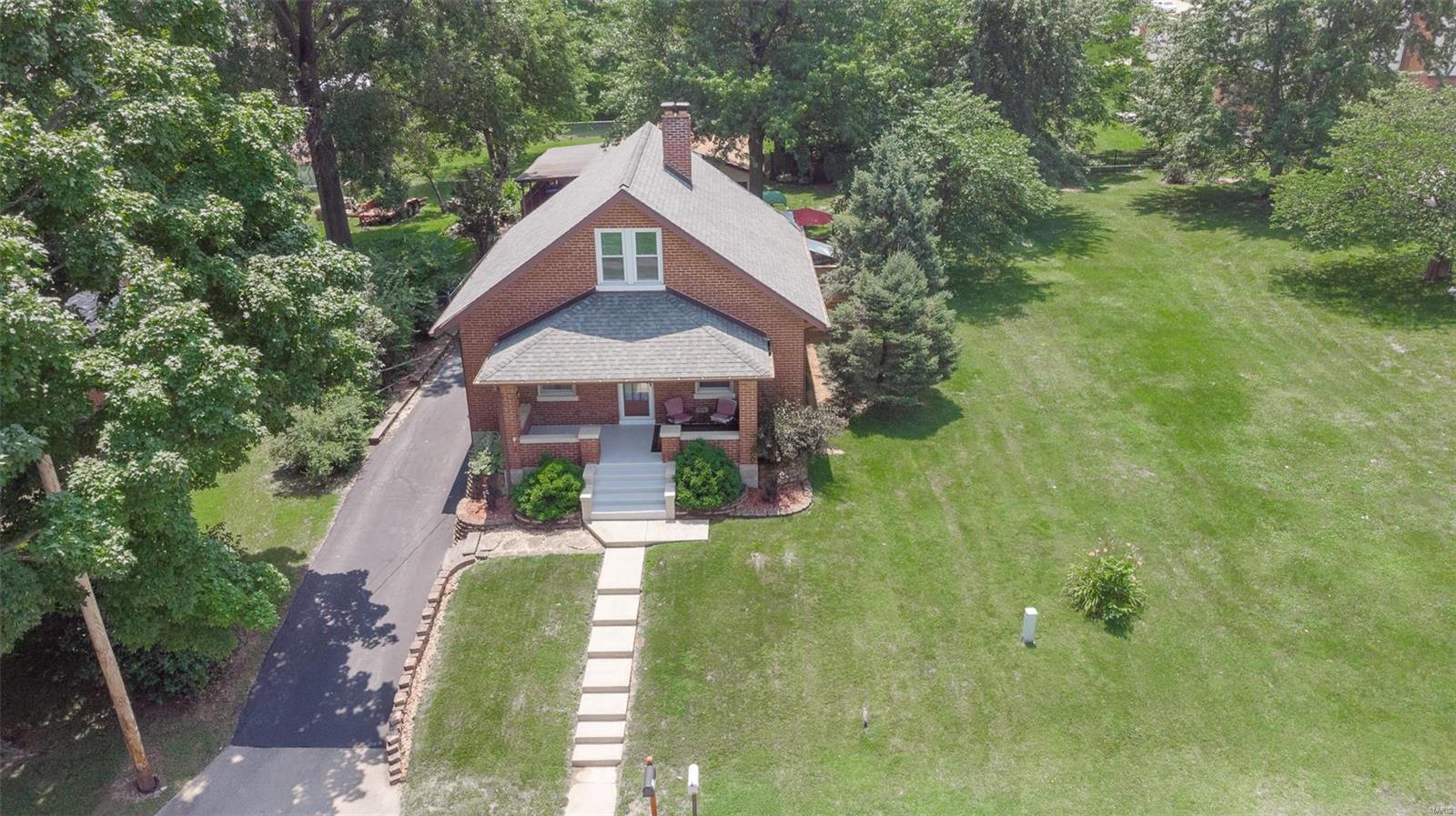 334 East 4th Street Waterloo, IL 62298 - Photo 2 of 45 Gallery Image 2
