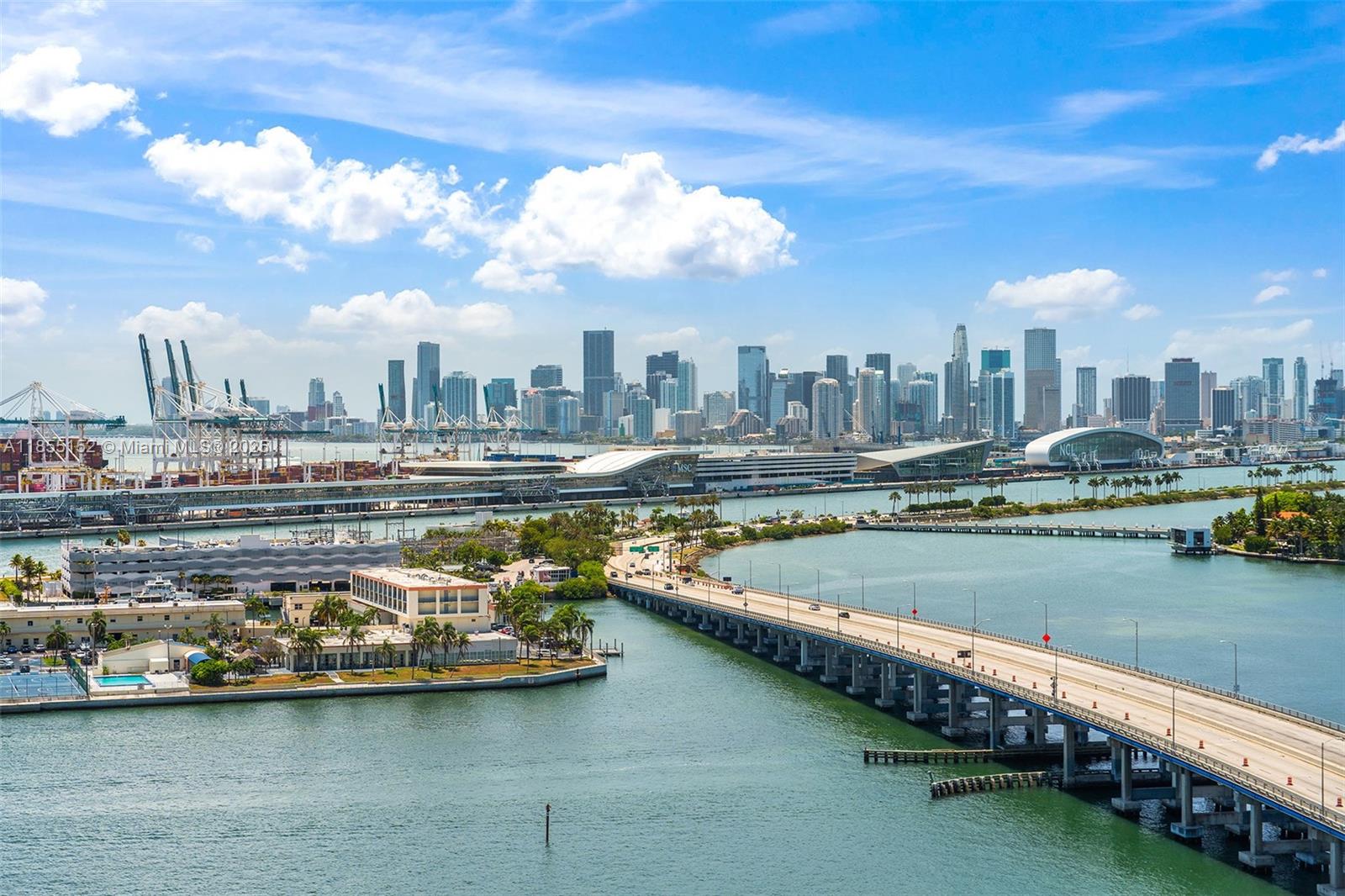 450 Alton Road, Unit 1907 Miami Beach, FL 33139 - Photo 12 of 64