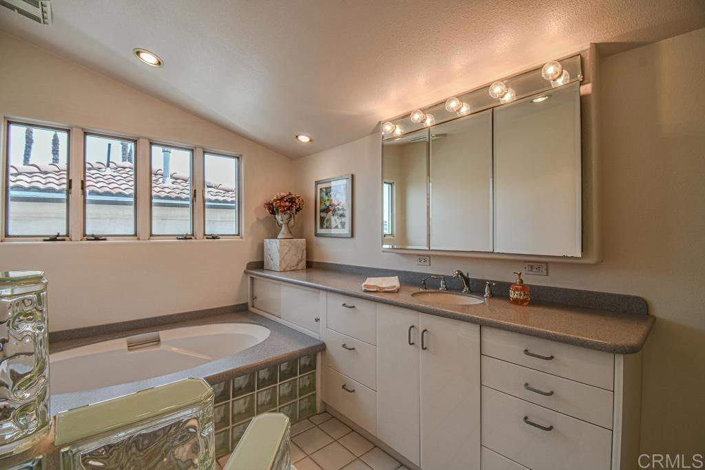 6524 Oceanview Drive Carlsbad, CA 92011 - Photo 18 of 27 Primary Bathroom