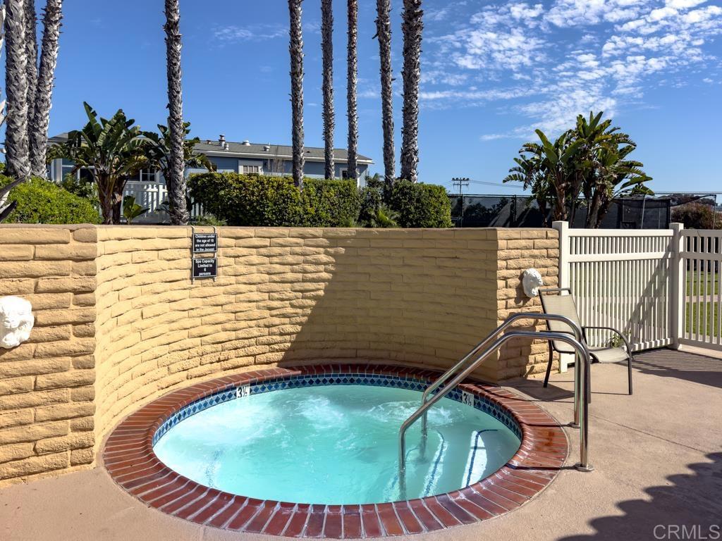 6524 Oceanview Drive Carlsbad, CA 92011 - Photo 25 of 27