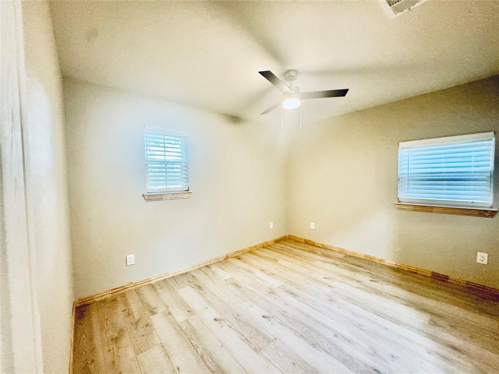203 Wake Drive Richardson, TX 75081 - Photo 10 of 16