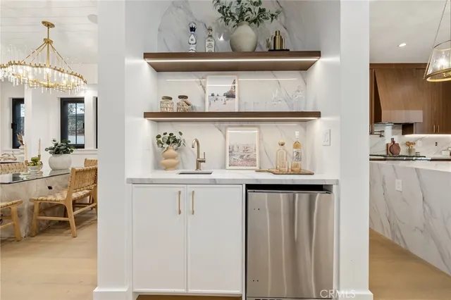 $3,999,999 | 1612 Magnolia Avenue, Manhattan Beach, CA 90266