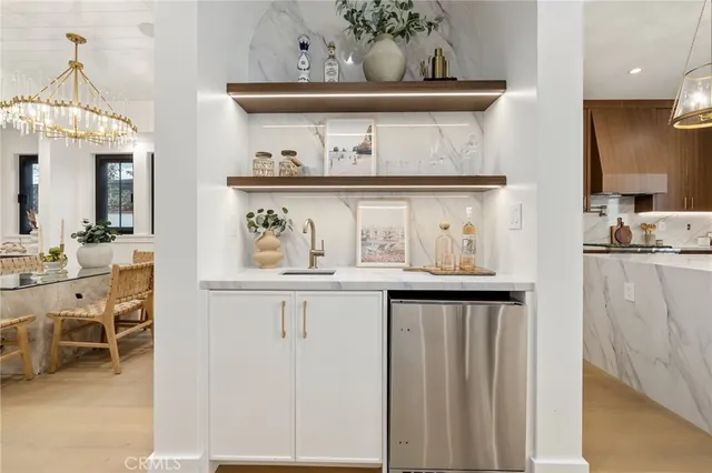 $3,999,999 | 1612 Magnolia Avenue, Manhattan Beach, CA 90266