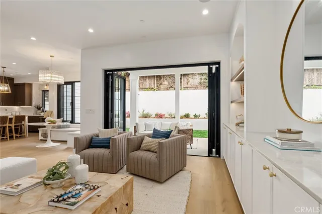 $3,999,999 | 1612 Magnolia Avenue, Manhattan Beach, CA 90266