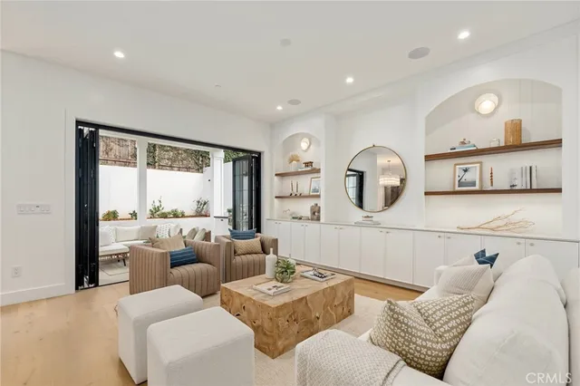 $3,999,999 | 1612 Magnolia Avenue, Manhattan Beach, CA 90266