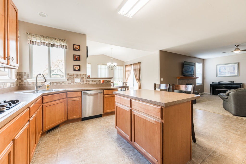 508 Winding Trail Genoa, IL 60135 - Photo 11 of 41