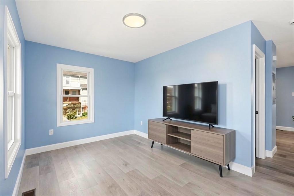 26 Bay Street, Unit 1 Hull, MA 02045 - Photo 6 of 26