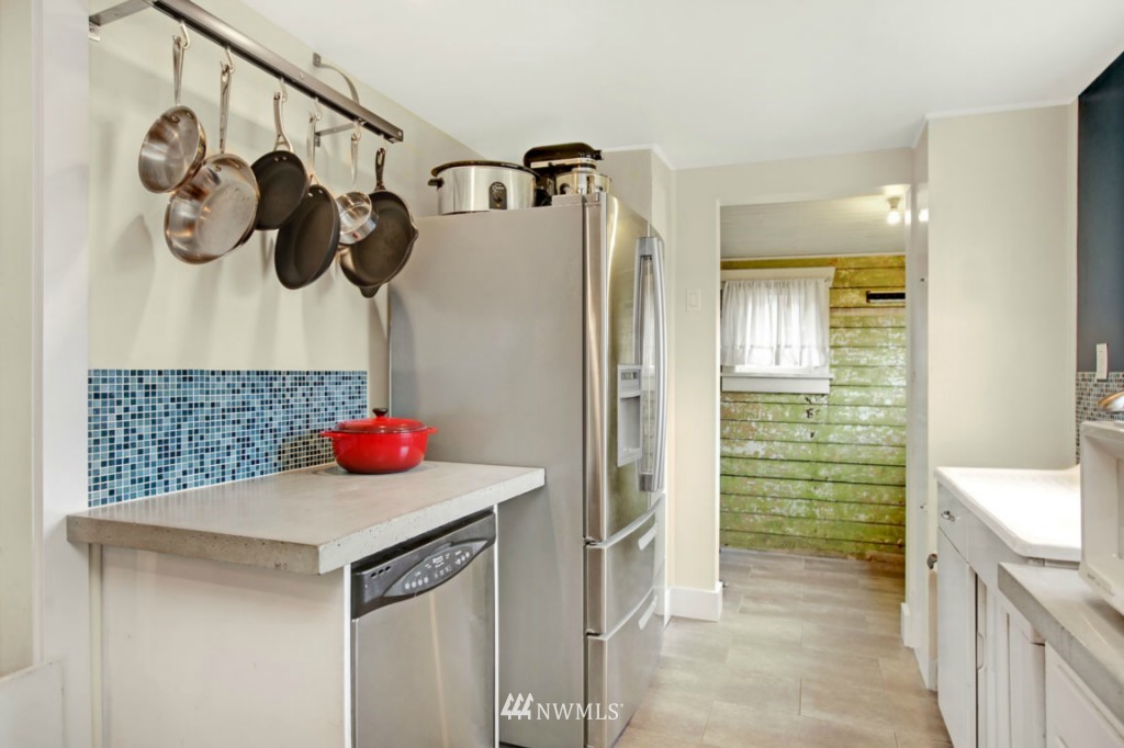134 North 83rd Street Seattle, WA 98103 - Photo 6 of 15 Gallery Image 6