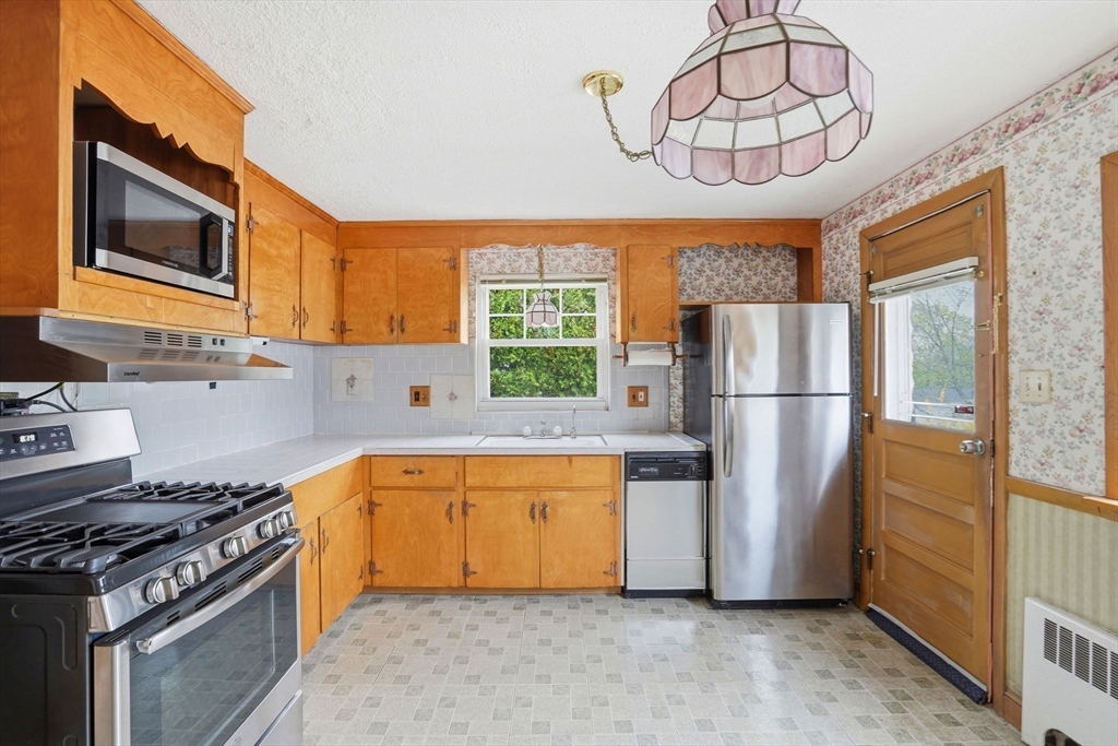 2 Ely Road Arlington, MA 02476 - Photo 9 of 18 Gallery Image 9