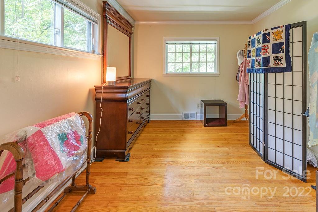 9 Maplewood Road Asheville, NC 28804 - Photo 17 of 26 Gallery Image 17