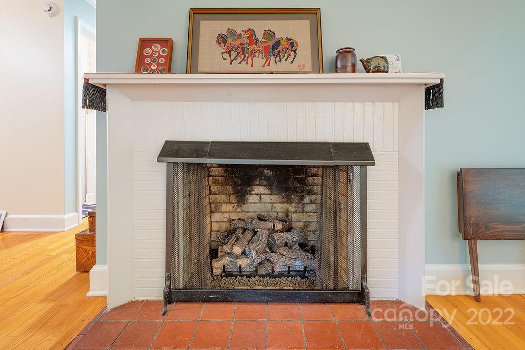 9 Maplewood Road Asheville, NC 28804 - Photo 4 of 26 Gallery Image 4