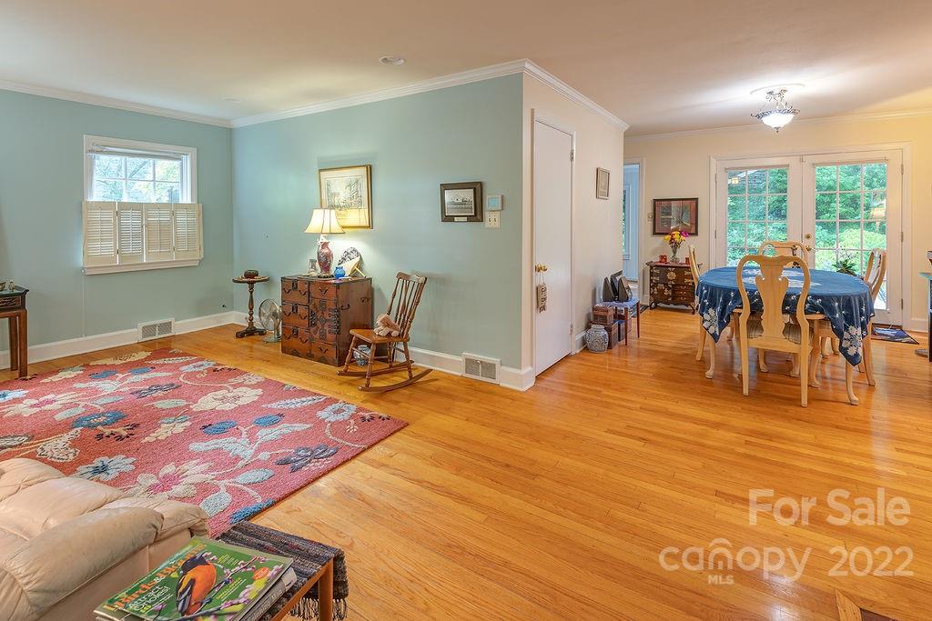 9 Maplewood Road Asheville, NC 28804 - Photo 5 of 26 Gallery Image 5
