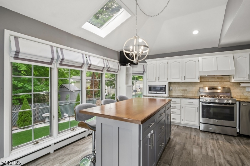 22 Woodhaven Road Parsippany, NJ 07054 - Photo 18 of 49