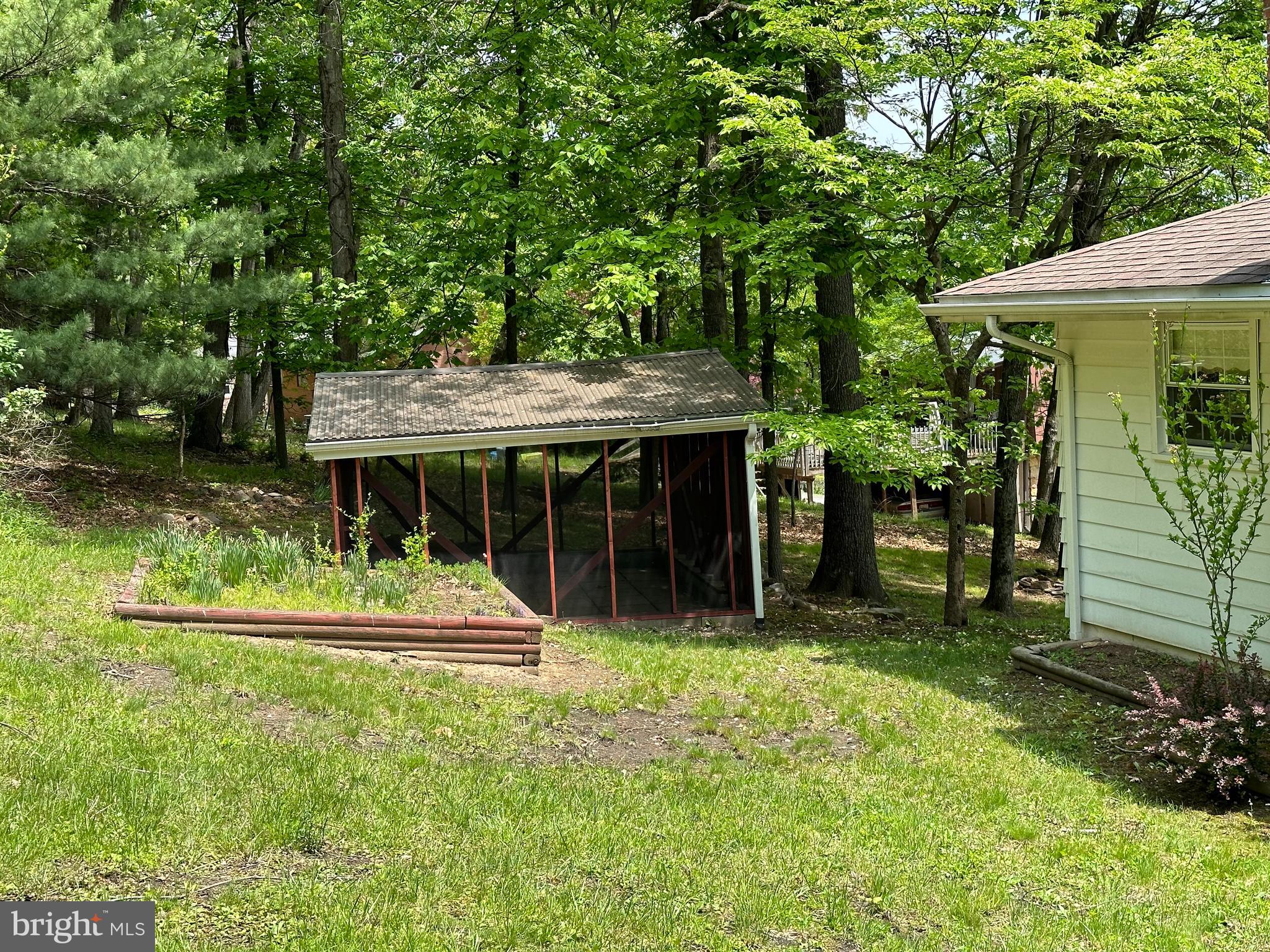 1037 Braddock Road Cumberland, MD 21502 - Photo 40 of 42 Gallery Image 40