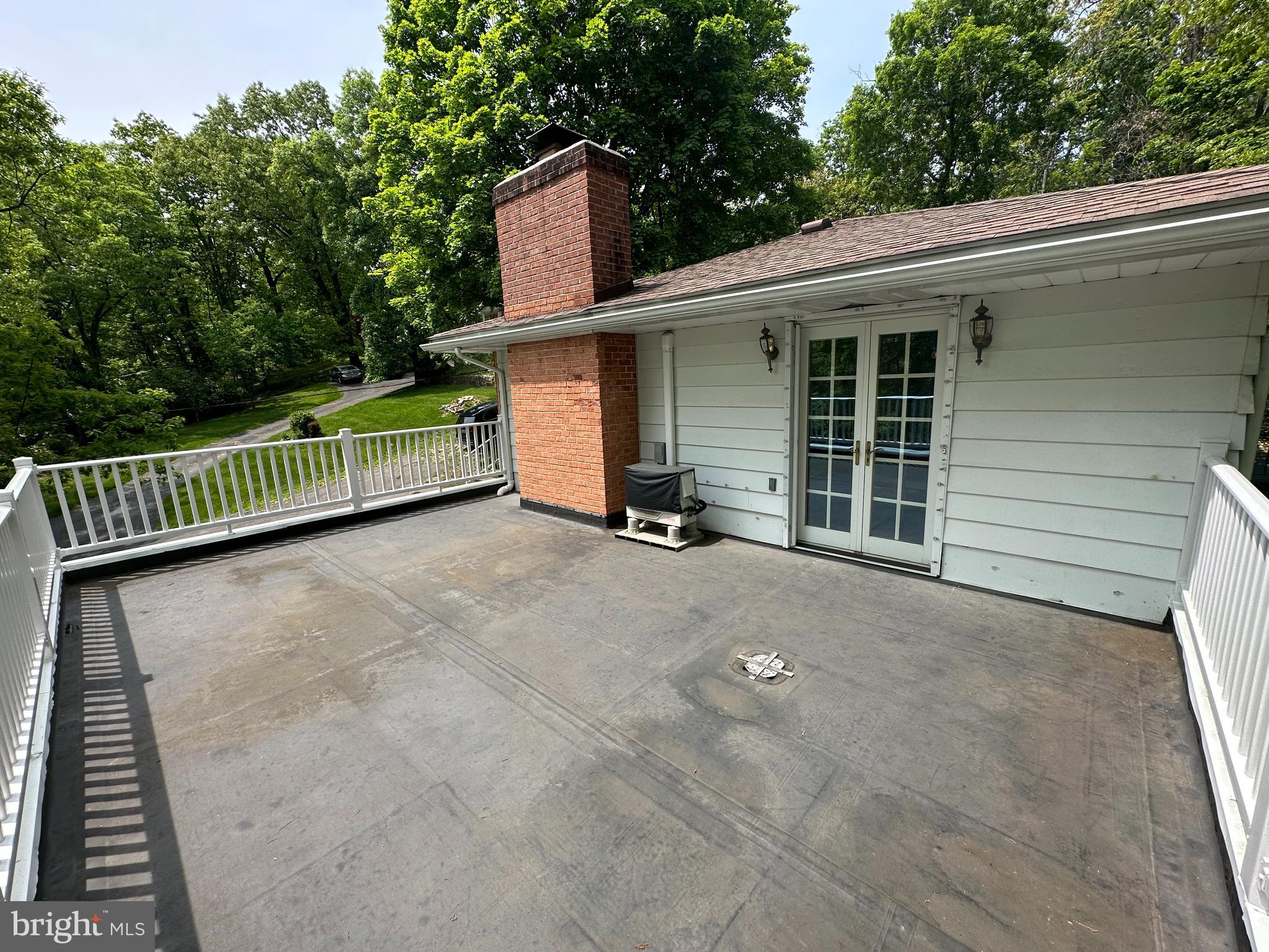 1037 Braddock Road Cumberland, MD 21502 - Photo 5 of 42 Gallery Image 5
