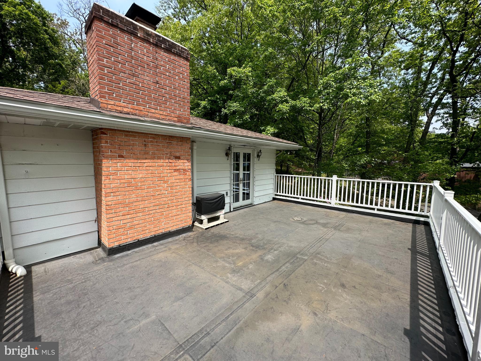 1037 Braddock Road Cumberland, MD 21502 - Photo 6 of 42 Gallery Image 6