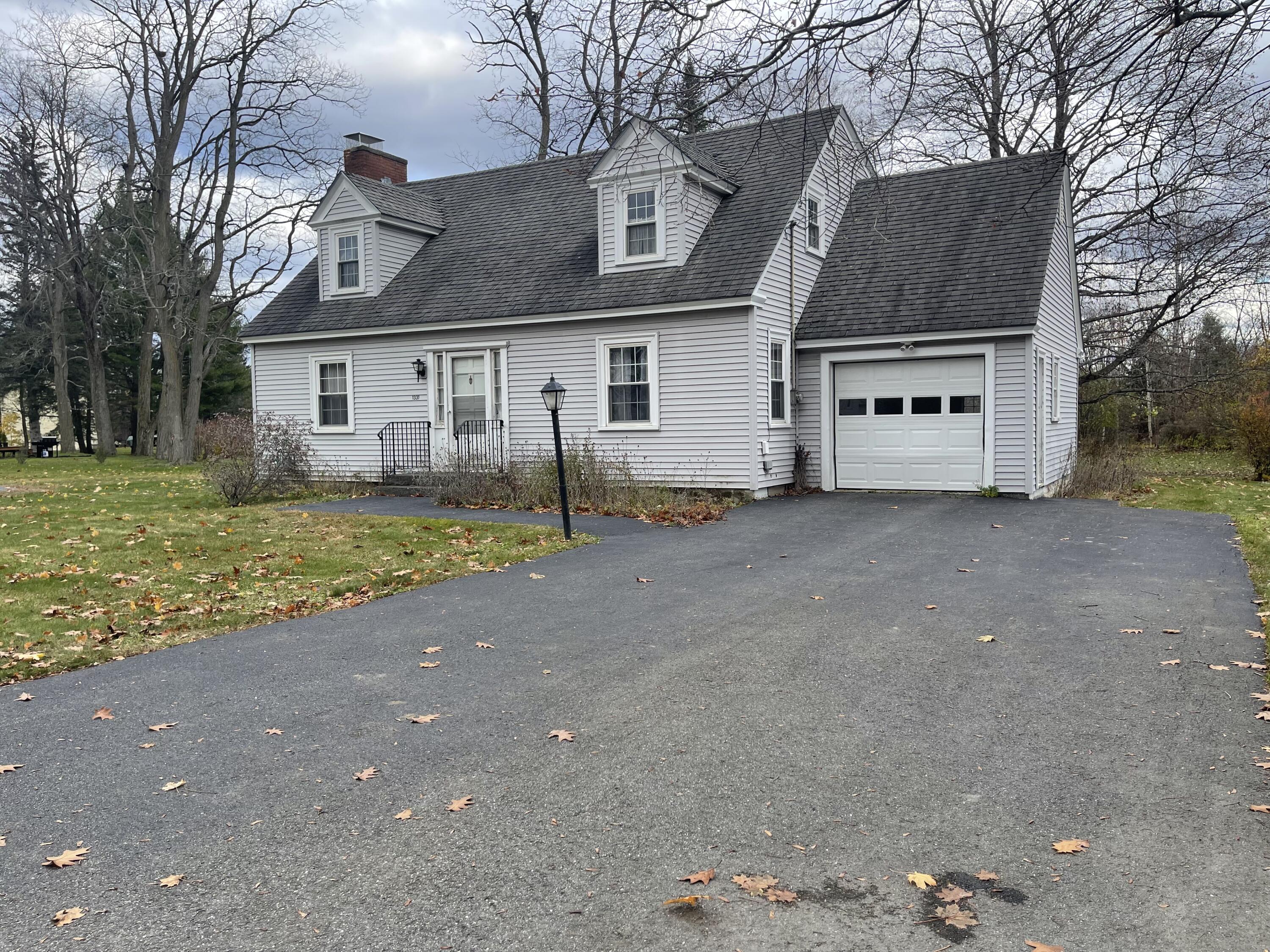 1331 State Street Bangor, ME 04401 - Photo 12 of 37 1D693CB5-D4FA-463A-AC06-8B6931555BCE